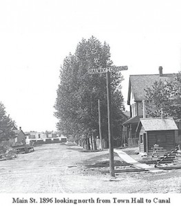 Main St. 1896 looking north from (Old) Town Hall to Canal. Photo from History Of Old Ottawa East Archives